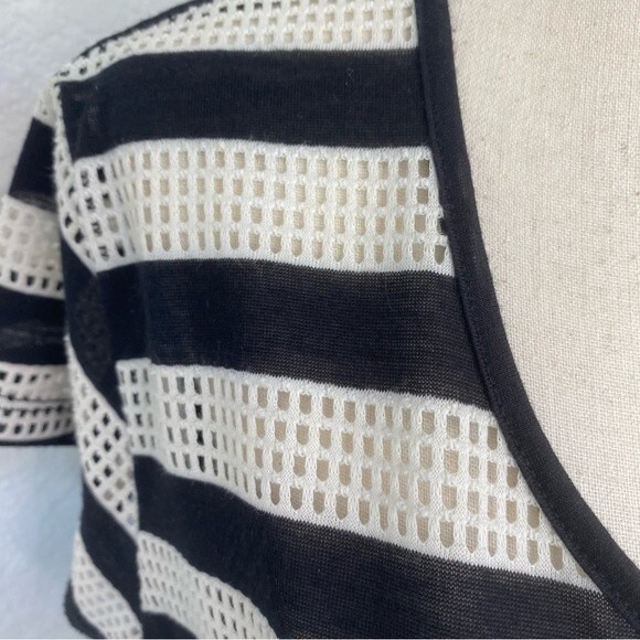 Converse Cut Out Design Black White Short Sleeve Scoop Neck Sexy Top Size L - Picture 3 of 9